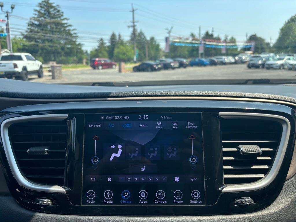 used 2018 Chrysler Pacifica car, priced at $11,809