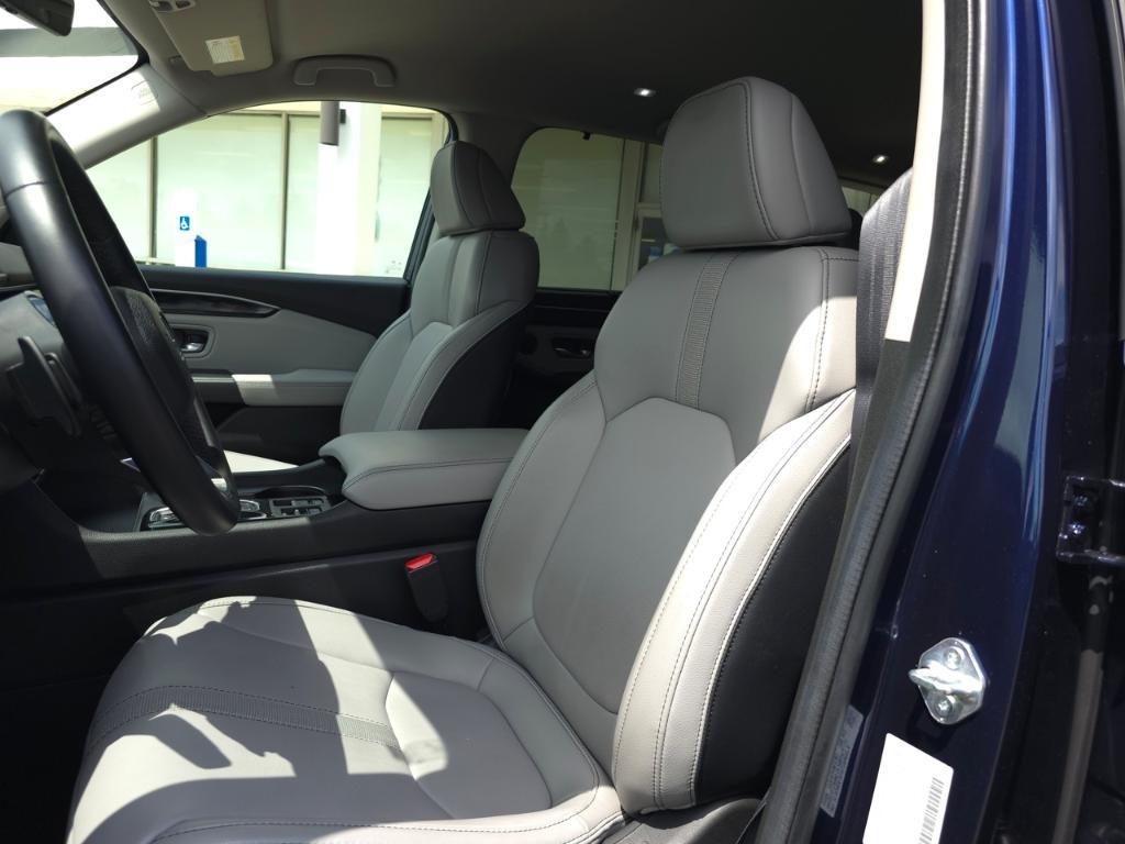 used 2024 Honda Pilot car, priced at $39,889