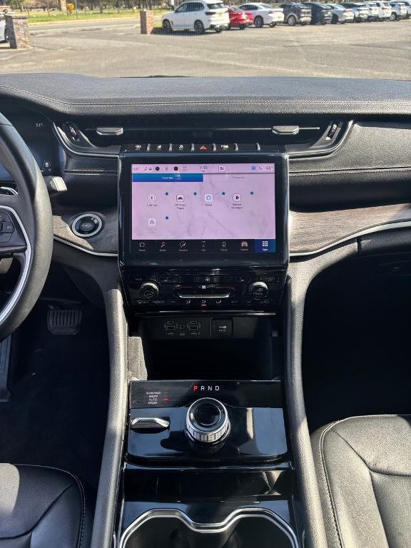 used 2022 Jeep Grand Cherokee car, priced at $28,644