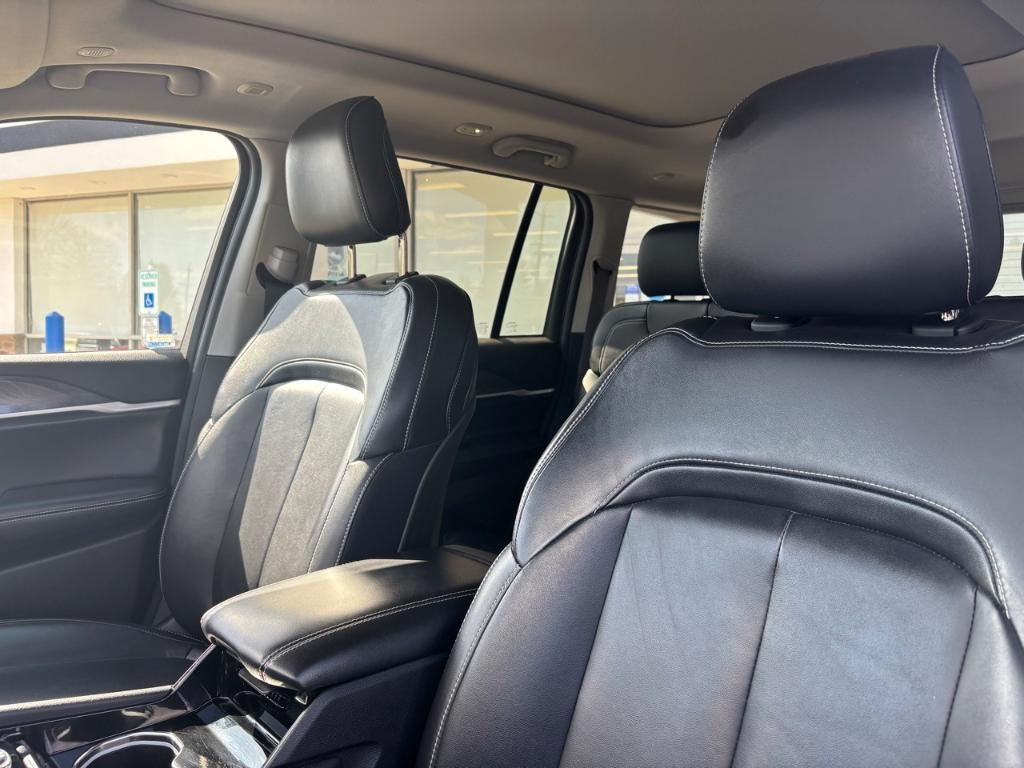 used 2022 Jeep Grand Cherokee car, priced at $28,644