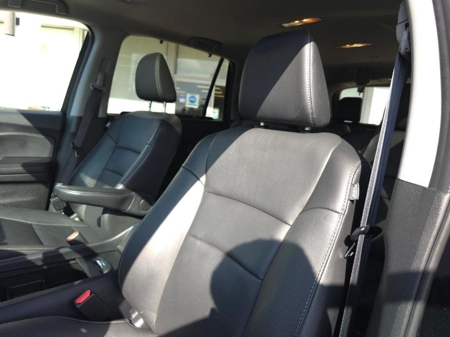 used 2021 Honda Pilot car, priced at $31,493