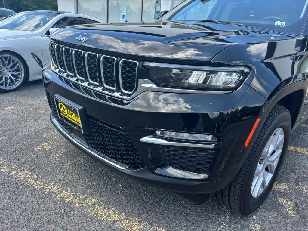 used 2022 Jeep Grand Cherokee car, priced at $31,849