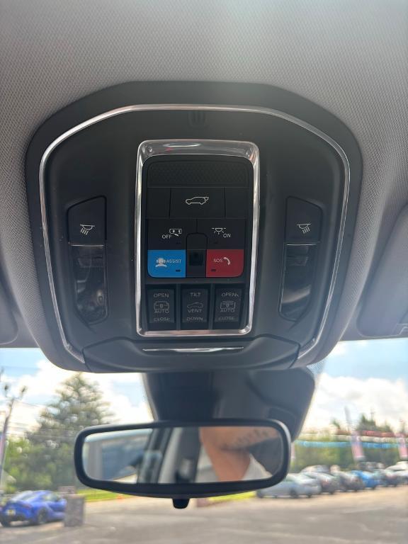 used 2022 Jeep Grand Cherokee car, priced at $31,849