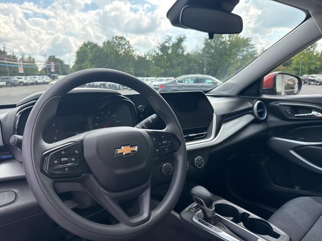 used 2024 Chevrolet Trax car, priced at $21,320