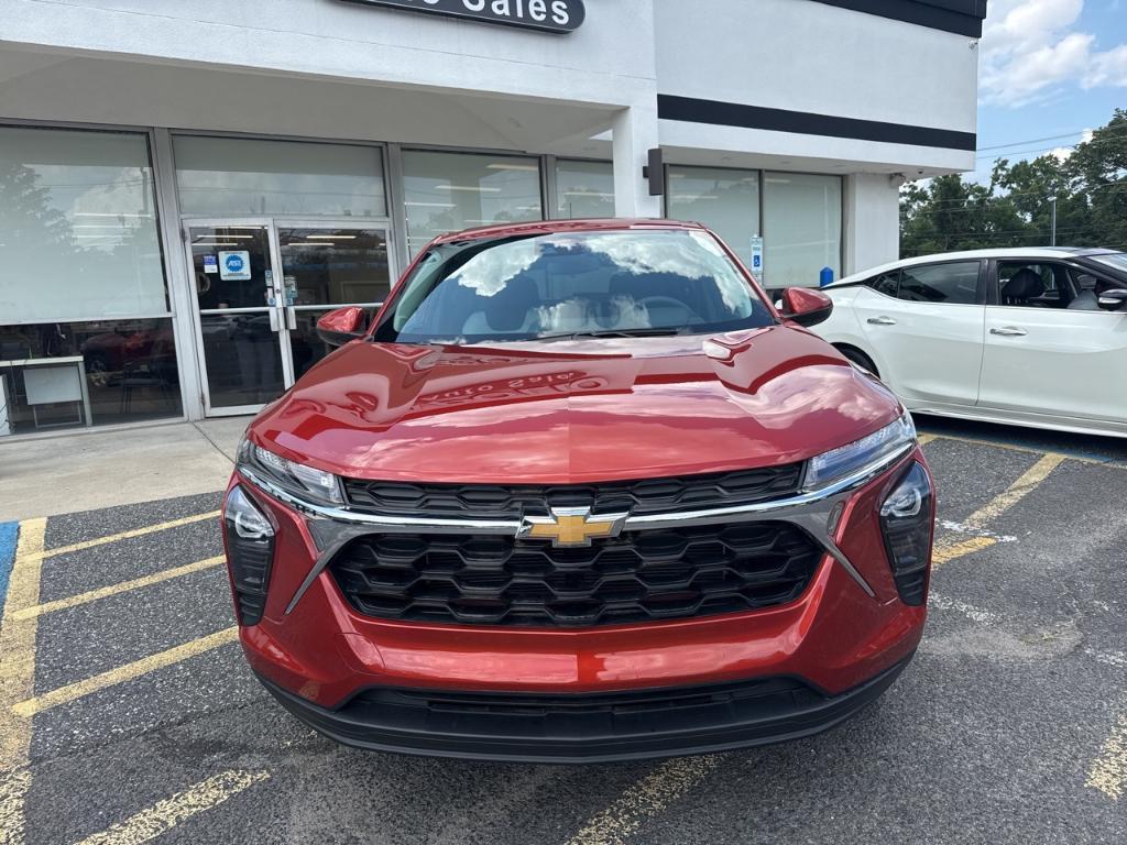 used 2024 Chevrolet Trax car, priced at $21,320