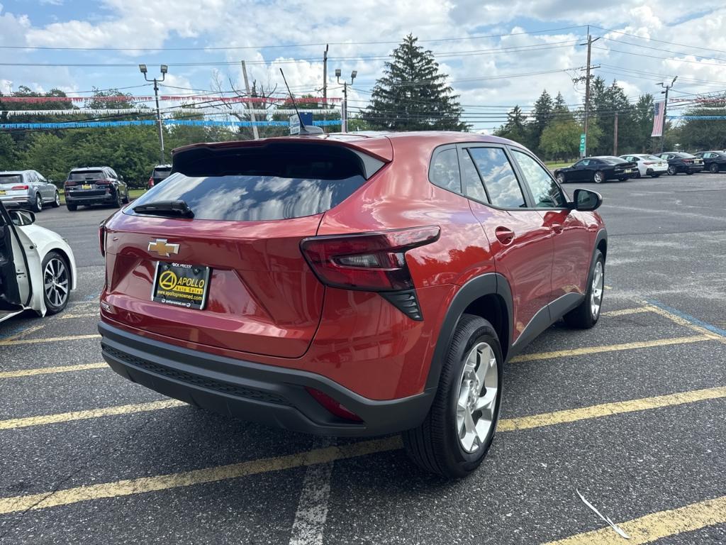 used 2024 Chevrolet Trax car, priced at $21,320