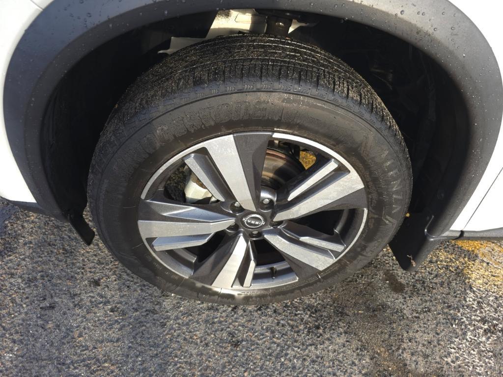 used 2022 Nissan Rogue car, priced at $28,993