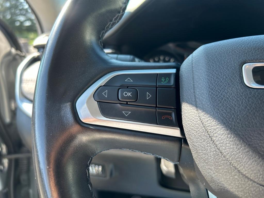 used 2022 Jeep Compass car, priced at $21,107