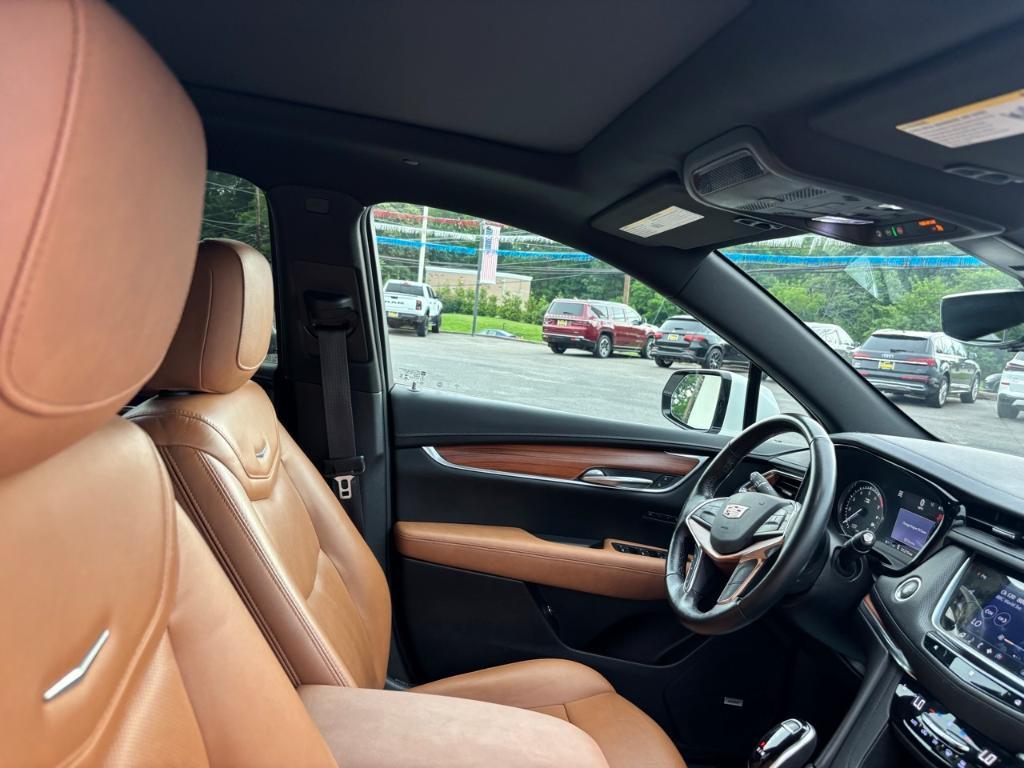 used 2021 Cadillac XT5 car, priced at $27,462
