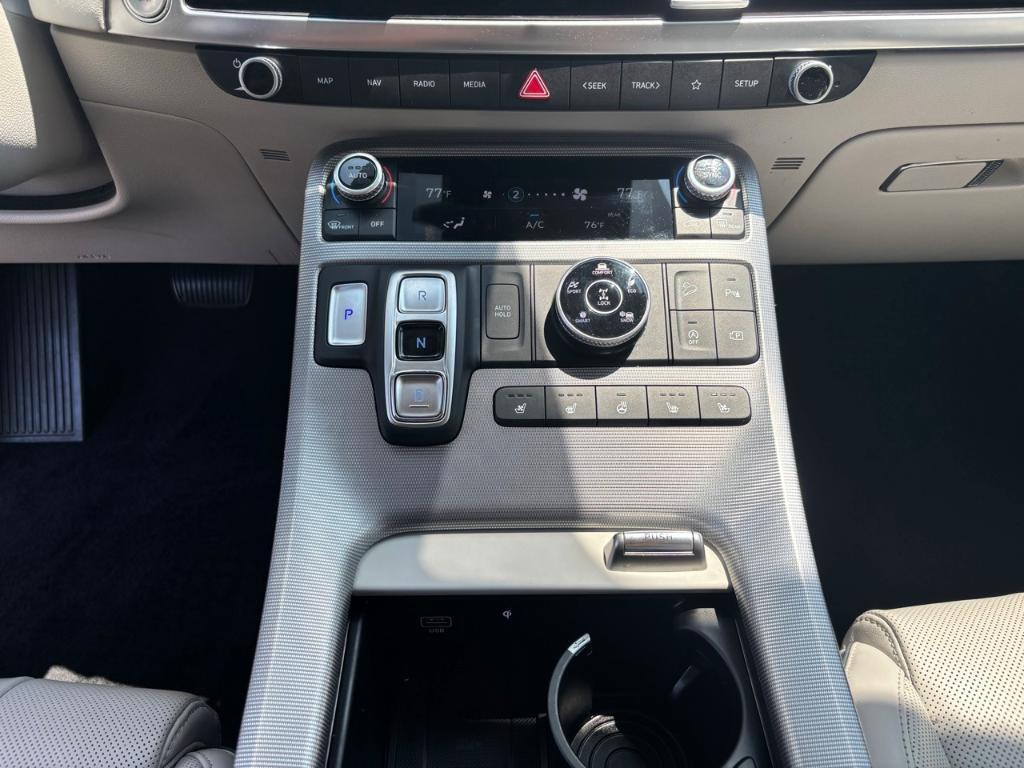 used 2024 Hyundai Palisade car, priced at $39,993