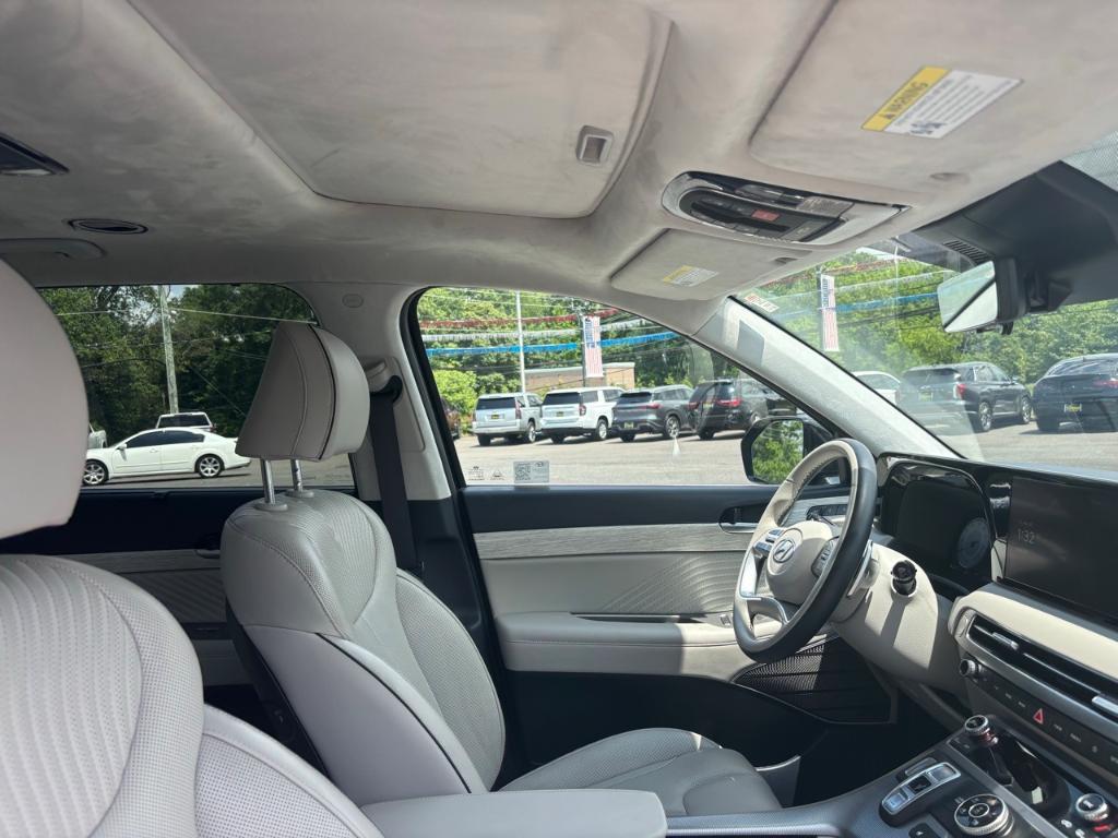 used 2024 Hyundai Palisade car, priced at $39,993