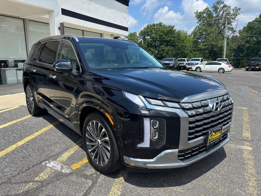 used 2024 Hyundai Palisade car, priced at $39,993