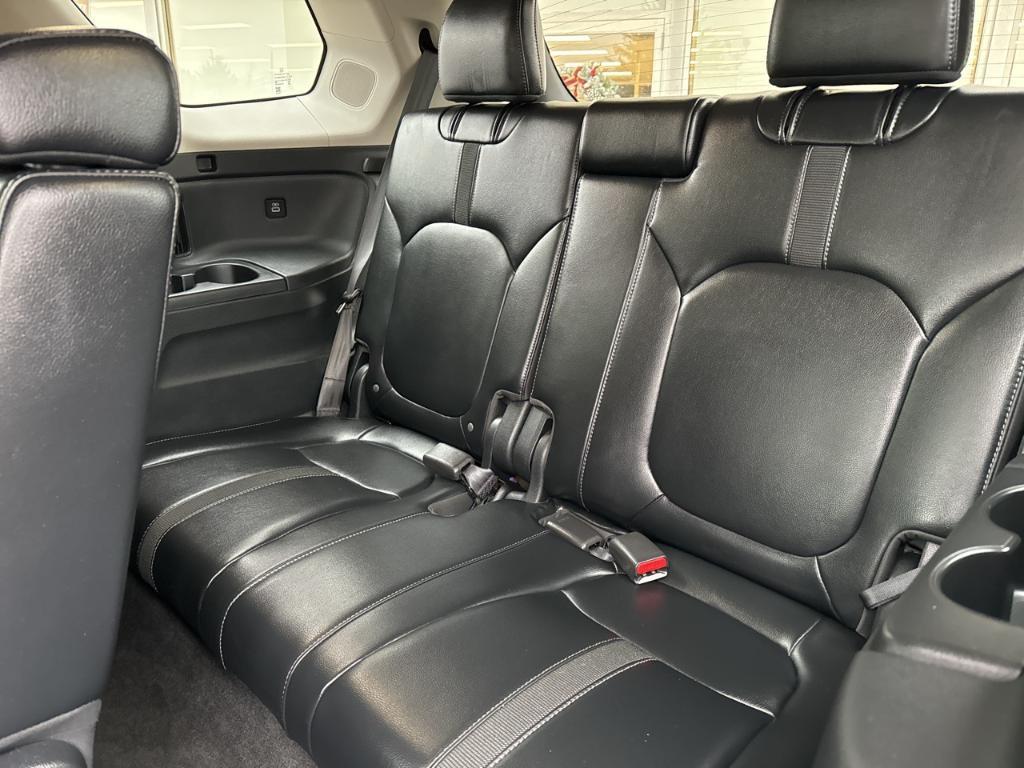 used 2023 Honda Pilot car, priced at $42,337