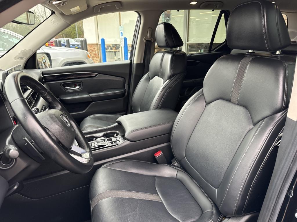 used 2023 Honda Pilot car, priced at $42,337