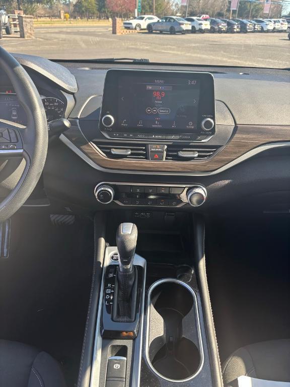 used 2023 Nissan Altima car, priced at $22,994