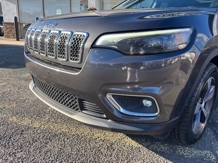 used 2019 Jeep Cherokee car, priced at $17,494