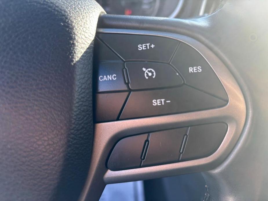 used 2019 Jeep Cherokee car, priced at $17,494