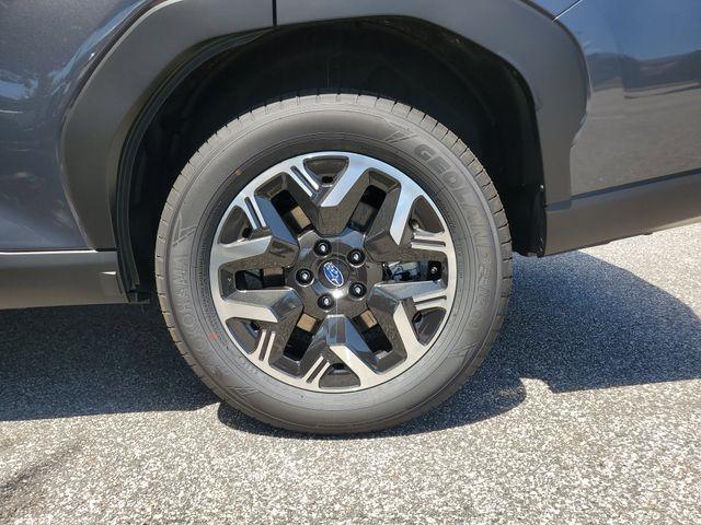new 2025 Subaru Forester car, priced at $32,189