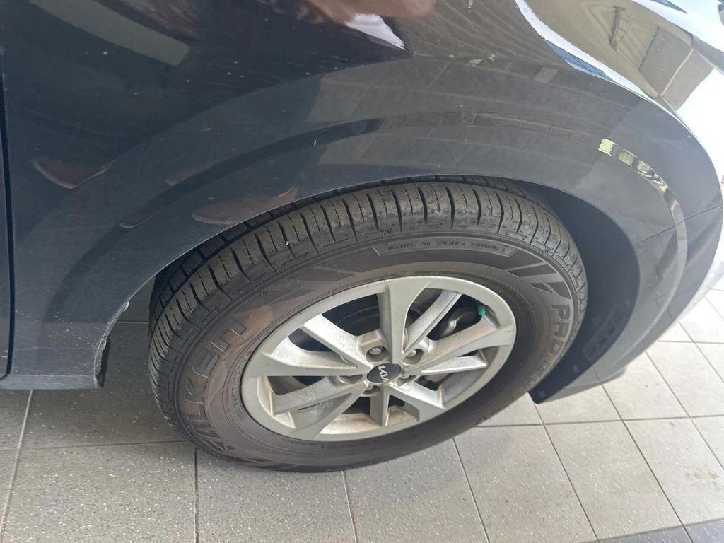 used 2022 Kia Carnival car, priced at $29,140