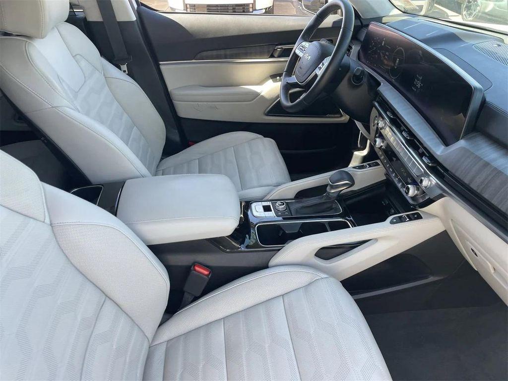 used 2024 Kia Telluride car, priced at $44,426