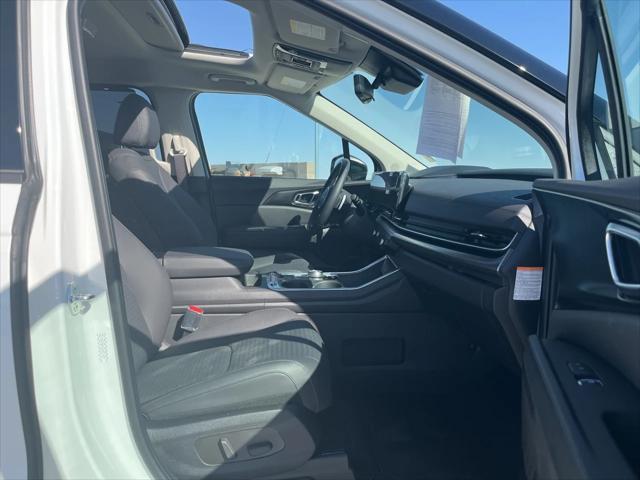 used 2025 Kia Carnival Hybrid car, priced at $54,977