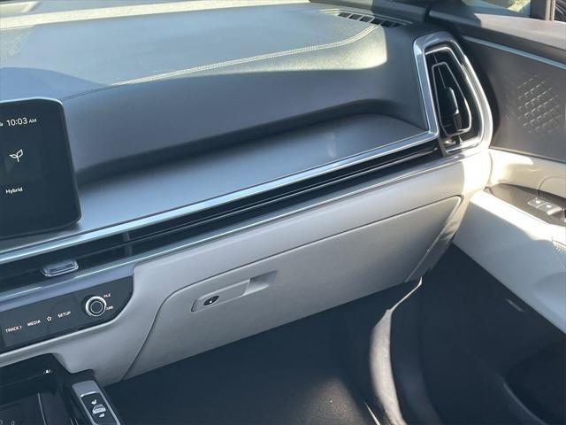 used 2025 Kia Sorento Hybrid car, priced at $44,977