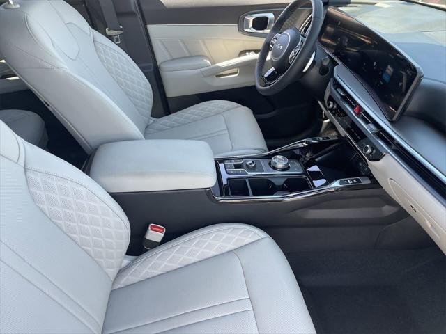 used 2025 Kia Sorento Hybrid car, priced at $44,977
