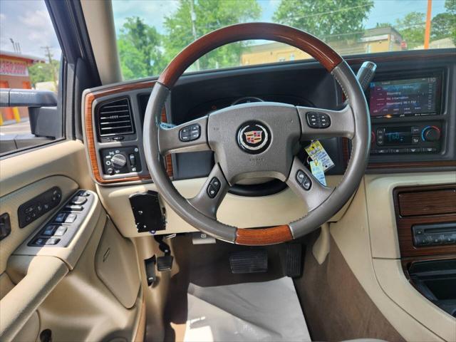 used 2004 Cadillac Escalade EXT car, priced at $11,999