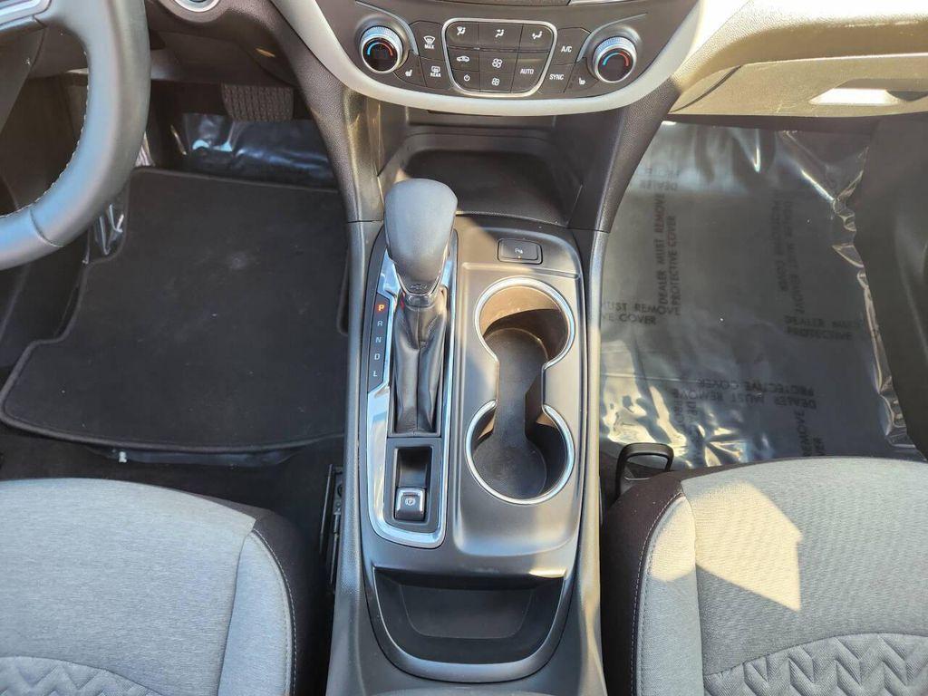 used 2023 Chevrolet Equinox car, priced at $18,999