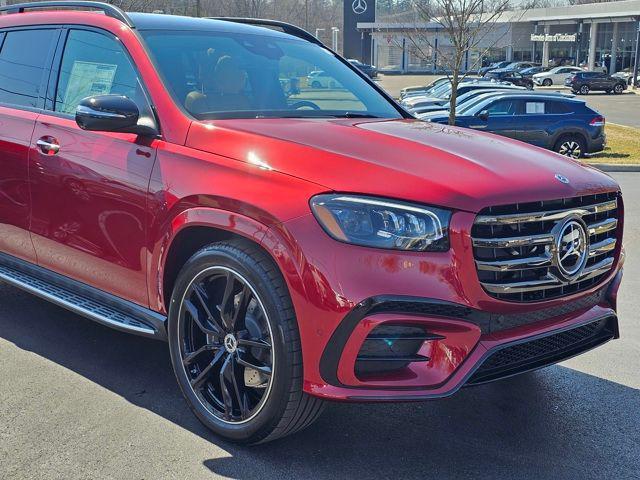 new 2025 Mercedes-Benz GLS 450 car, priced at $110,160