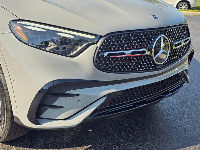 new 2025 Mercedes-Benz GLC 300 car, priced at $70,055