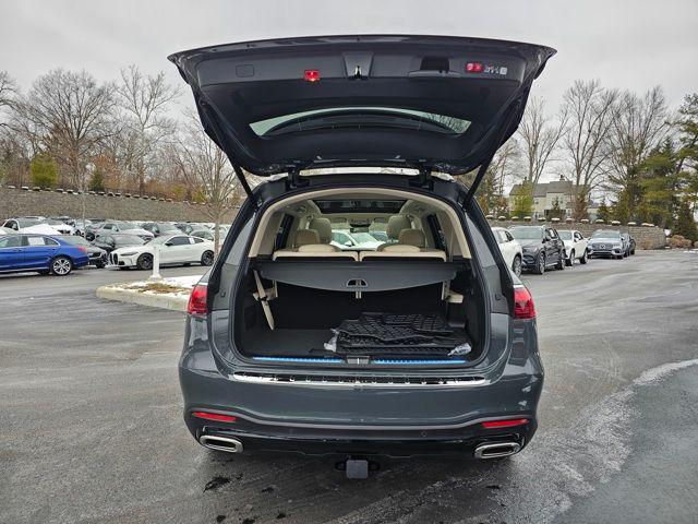 new 2025 Mercedes-Benz GLS 580 car, priced at $132,390