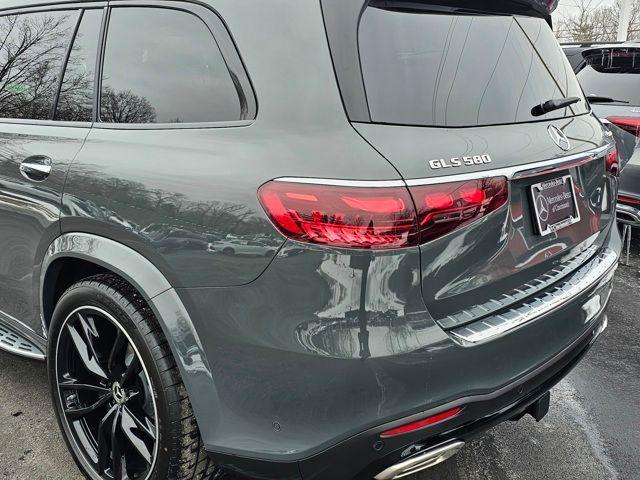 new 2025 Mercedes-Benz GLS 580 car, priced at $132,390