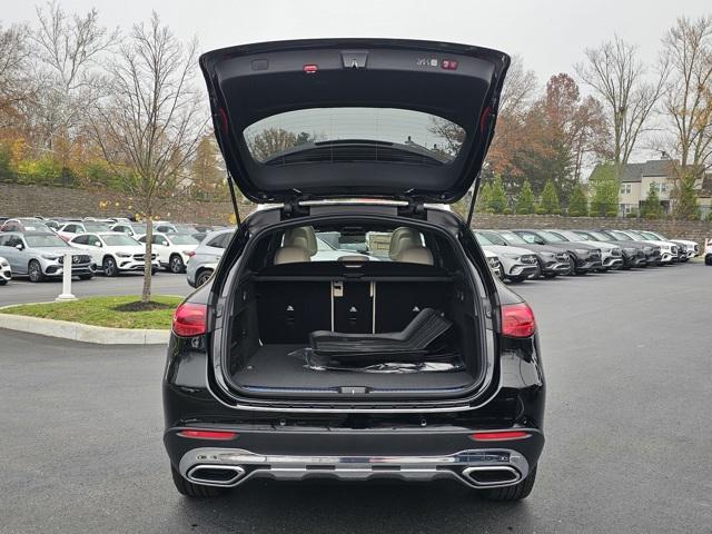 new 2025 Mercedes-Benz GLC 300 car, priced at $57,125