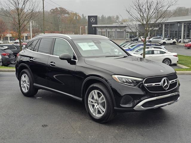 new 2025 Mercedes-Benz GLC 300 car, priced at $57,125