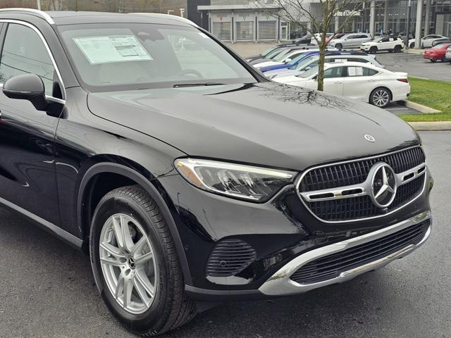 new 2025 Mercedes-Benz GLC 300 car, priced at $57,125