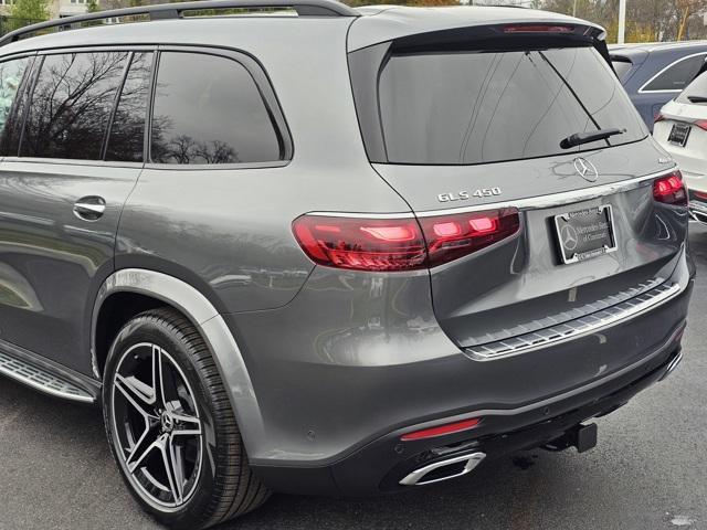 new 2025 Mercedes-Benz GLS 450 car, priced at $101,835