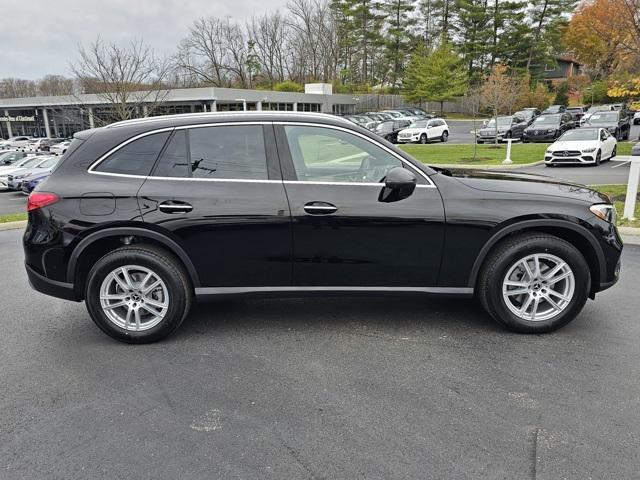 new 2025 Mercedes-Benz GLC 300 car, priced at $59,385