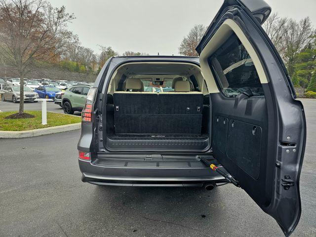 used 2023 Lexus GX 460 car, priced at $53,000