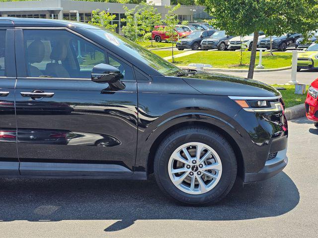 used 2023 Kia Carnival car, priced at $25,885