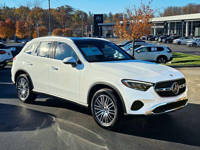 new 2026 Mercedes-Benz GLC 300 car, priced at $58,095