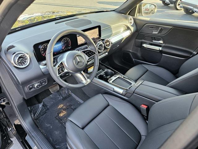 new 2025 Mercedes-Benz GLB 250 car, priced at $51,095