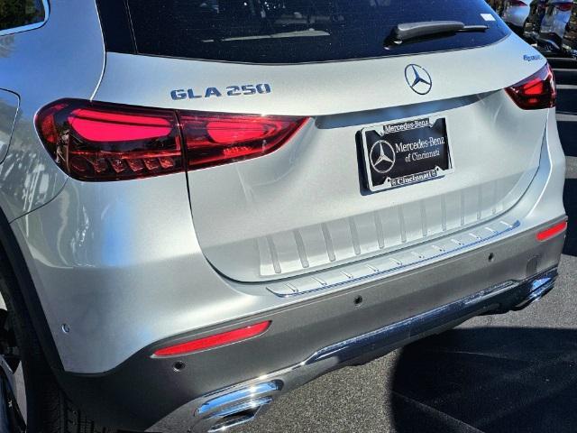 new 2025 Mercedes-Benz GLA 250 car, priced at $52,575