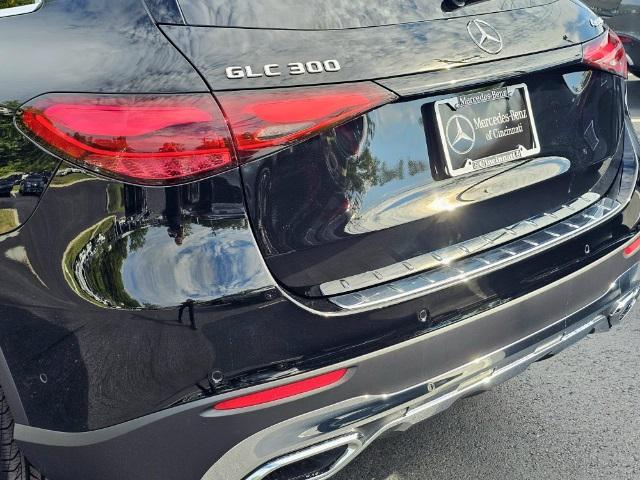 new 2024 Mercedes-Benz GLC 300 car, priced at $53,665