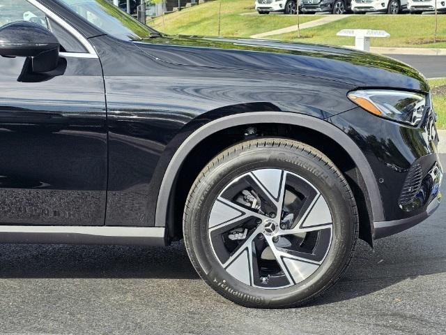 new 2024 Mercedes-Benz GLC 300 car, priced at $53,665