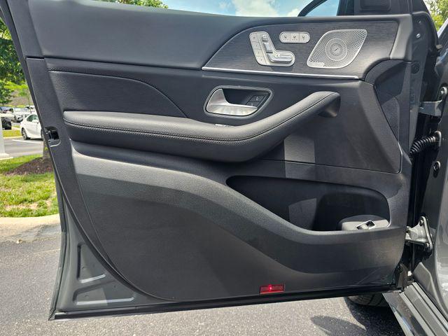 new 2025 Mercedes-Benz GLE 450 car, priced at $90,530