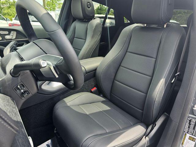 new 2025 Mercedes-Benz GLE 450 car, priced at $90,530