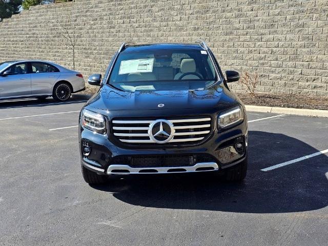 new 2024 Mercedes-Benz GLB 250 car, priced at $51,070