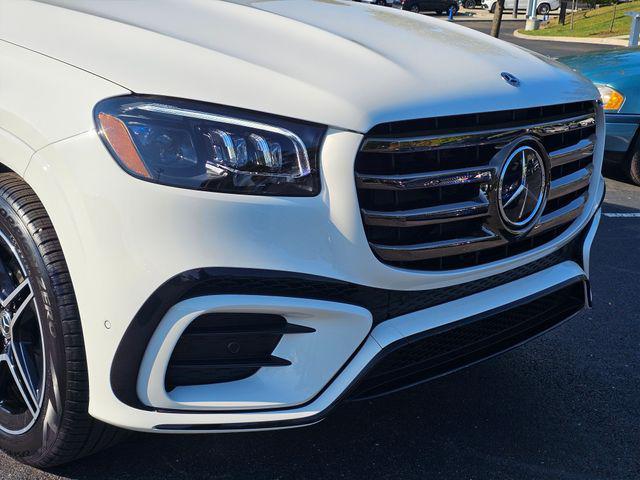 new 2026 Mercedes-Benz GLS 450 car, priced at $100,735