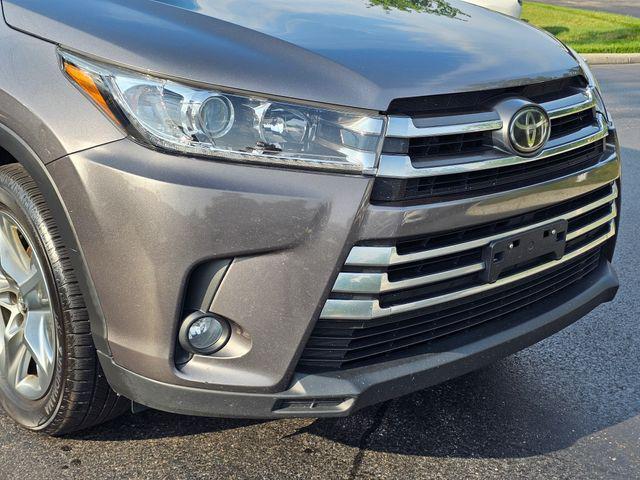 used 2017 Toyota Highlander car, priced at $18,988